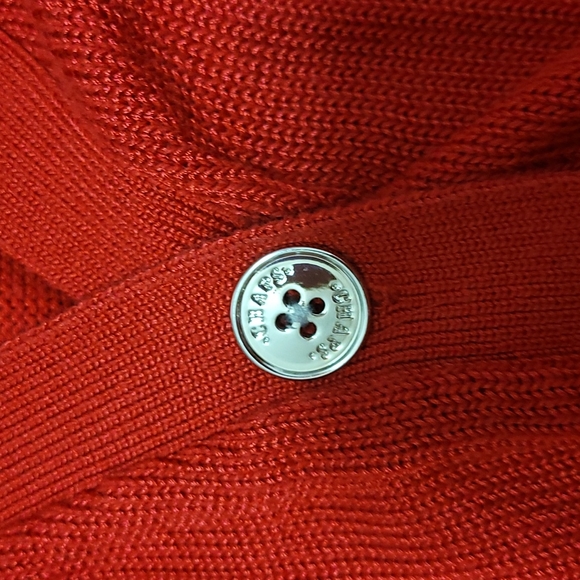 Red sweater - Picture 4 of 4